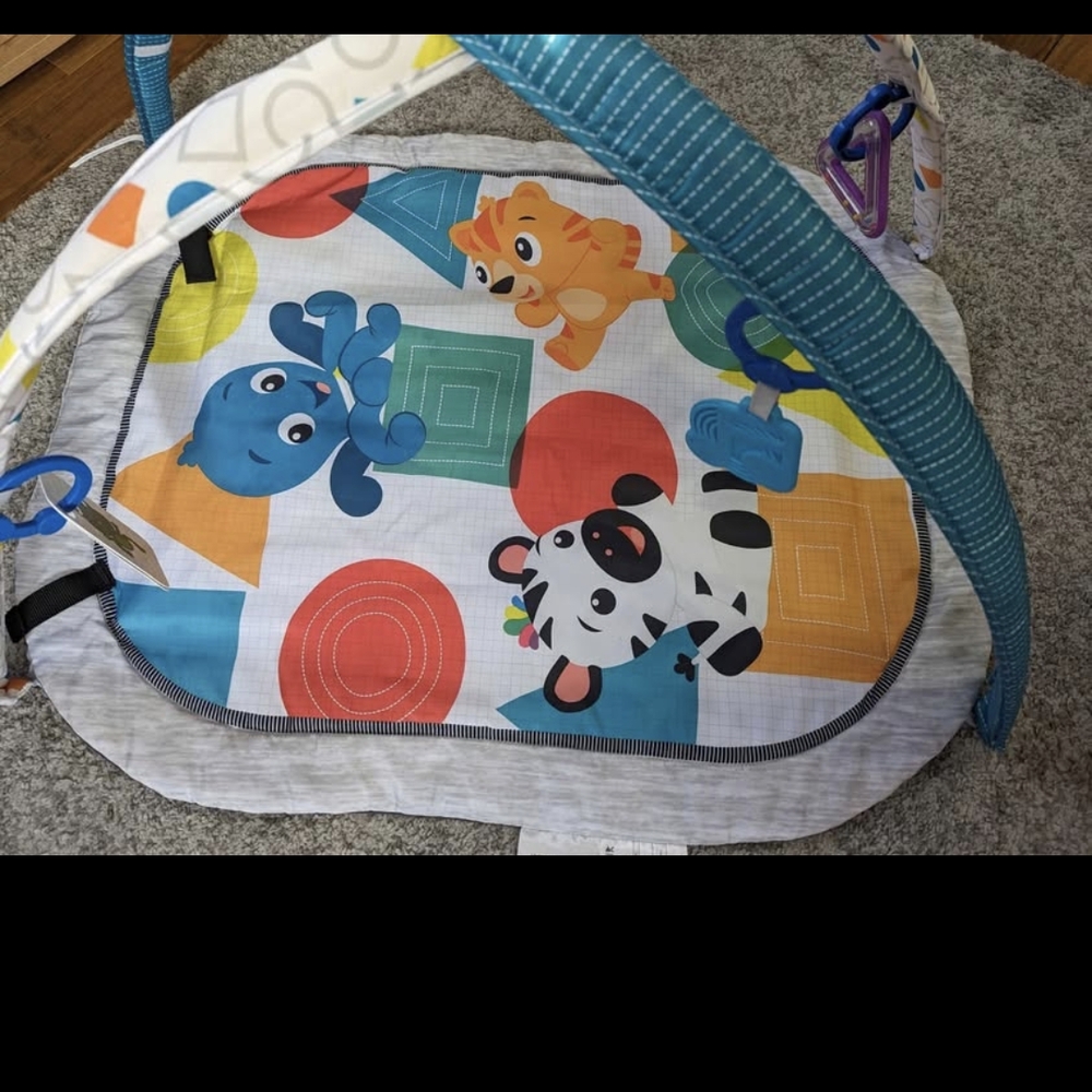 Infantino Colorful Baby Play Mat with Animal Print